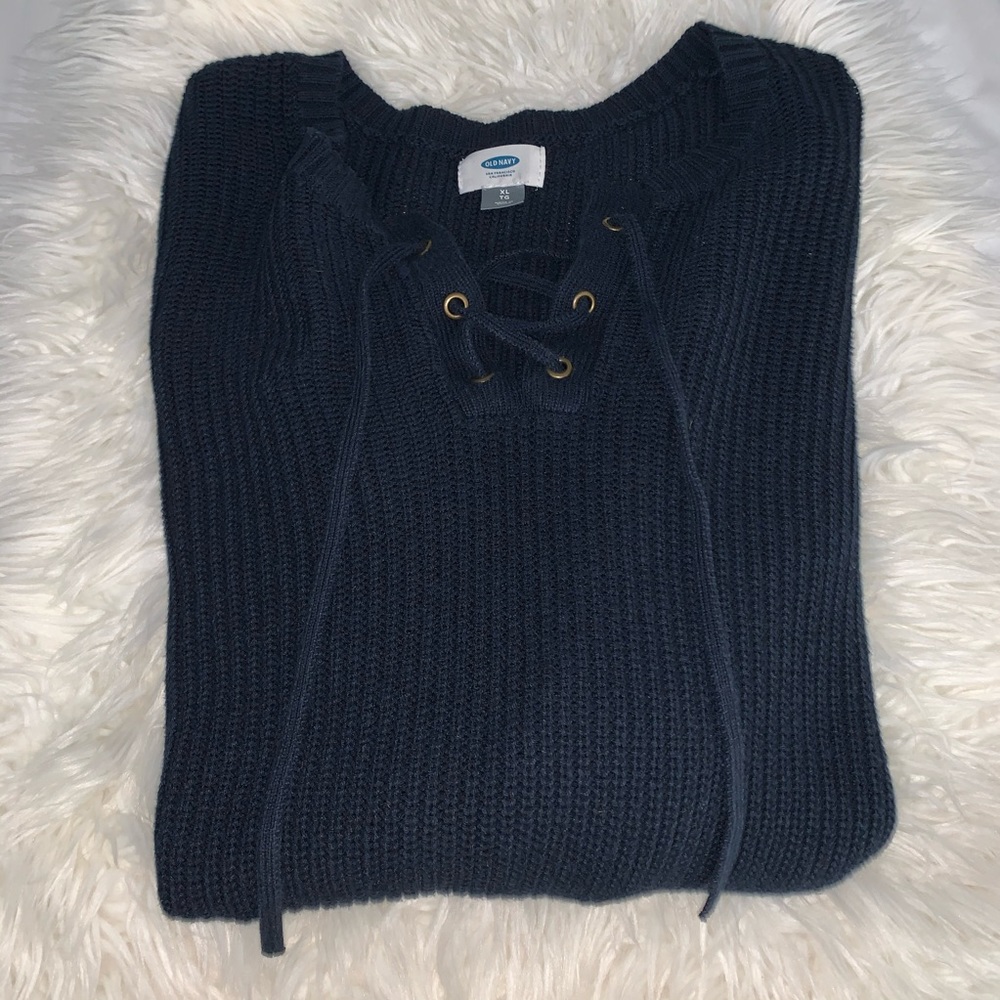 navy blue sweater! 🦋
